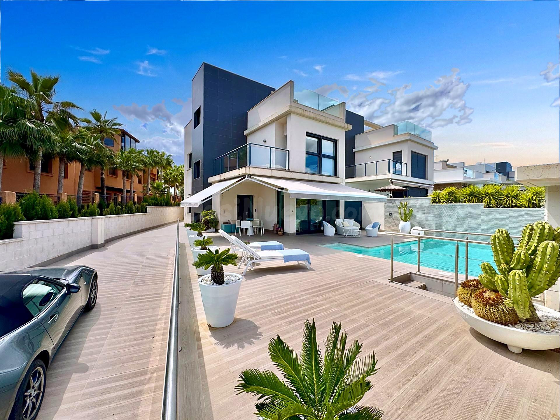 Villa 4 habitaciones 252m² en venta - Bellavista
