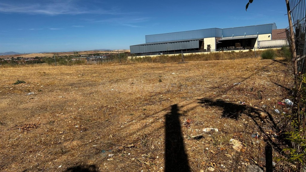 PARCELA INDUSTRIAL DE 1.500 m² EN POLIGONO LOS FRAILES – DAG - foto 5
