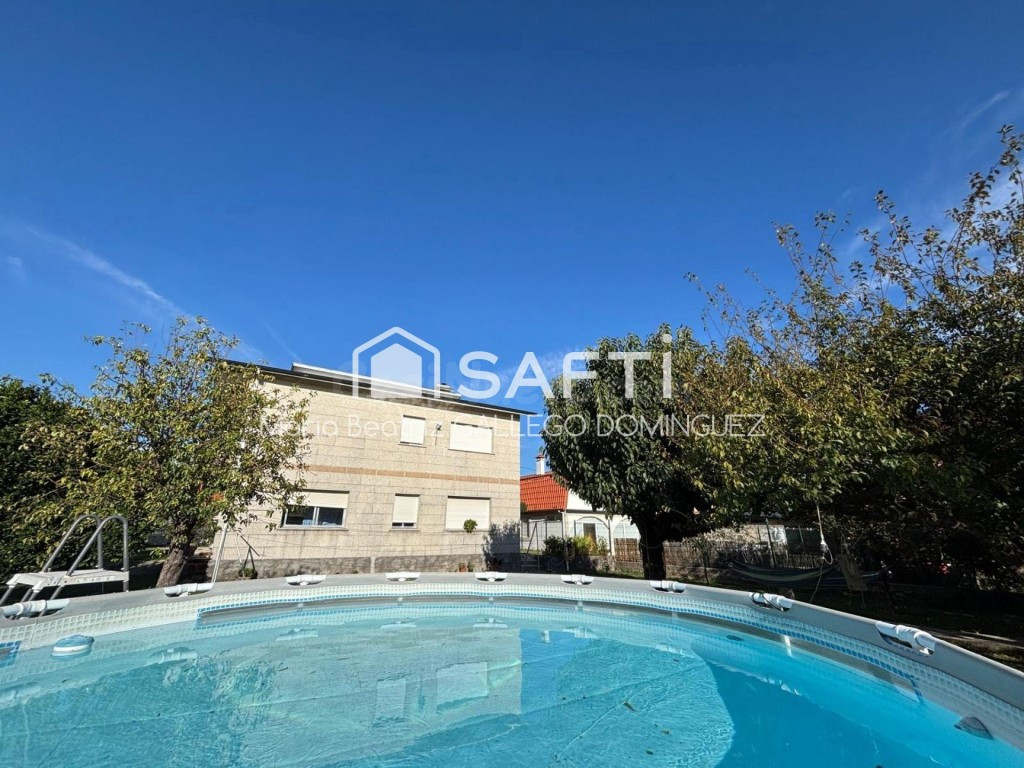 SE VENDE CASA UNIFAMILIAR EN MOAÑA - PONTEVEDRA