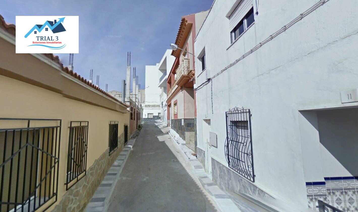Venta casa adosada en Olula del Río (Almería)