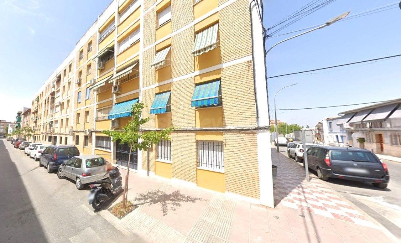 Venta piso en Cabra - foto 2