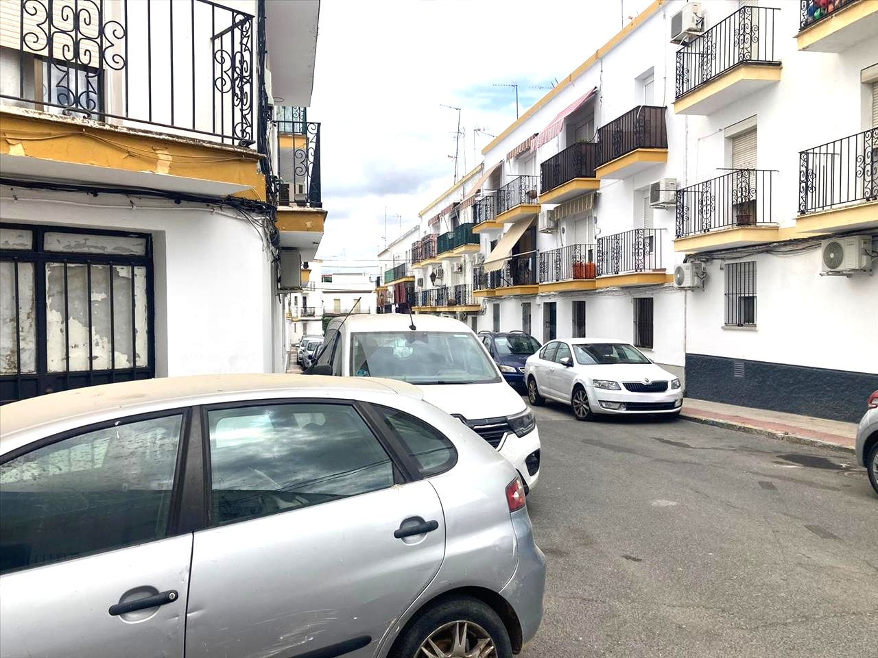 Venta piso en Lora del Rio - foto 2