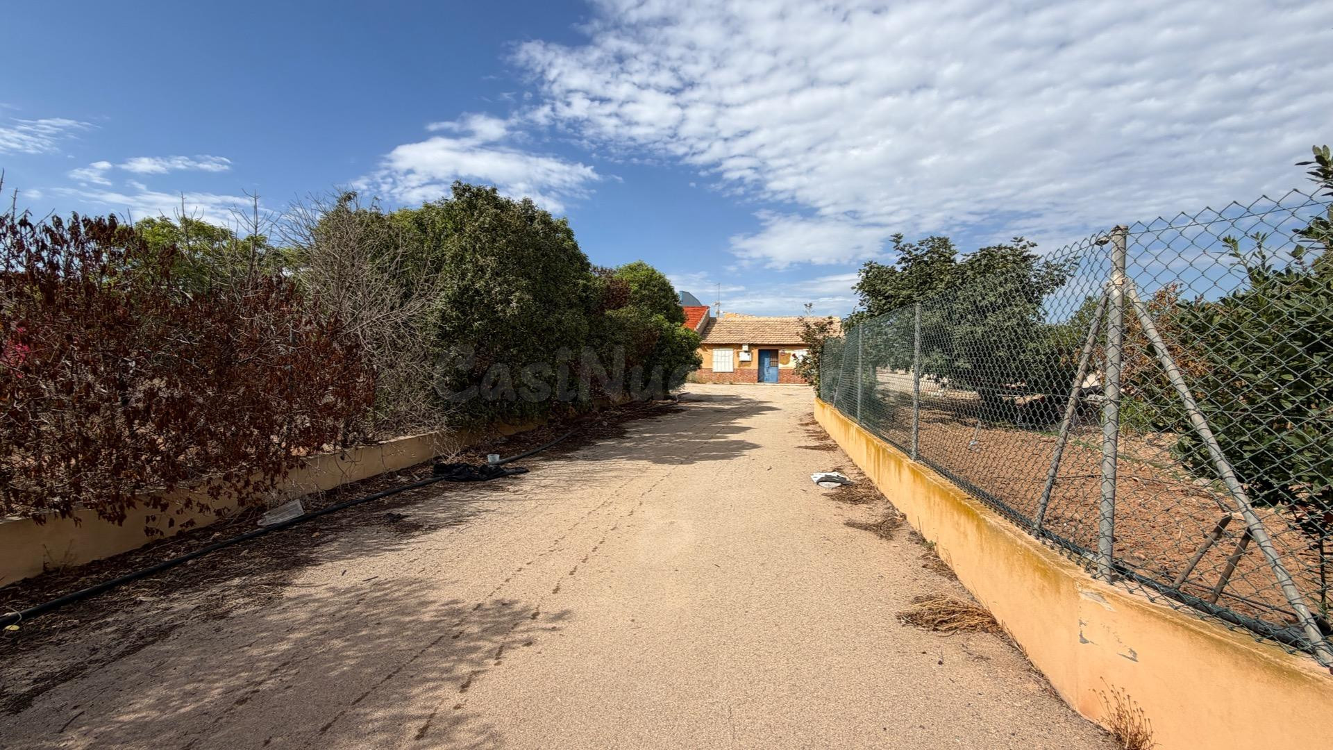 Venta de casa de campo con terreno en Baños y Mendigo. - foto 4