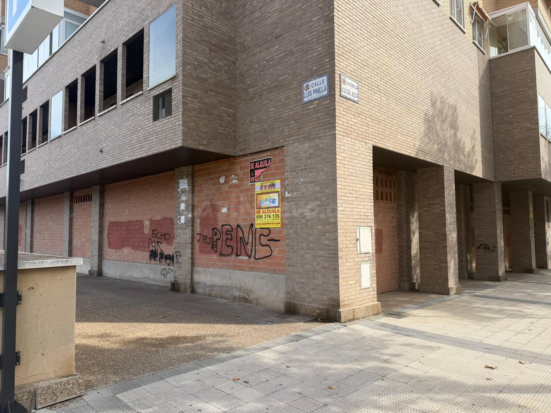 Local comercial 434m² en alquiler - Salvador Allende-Parque Goya-Zorongo