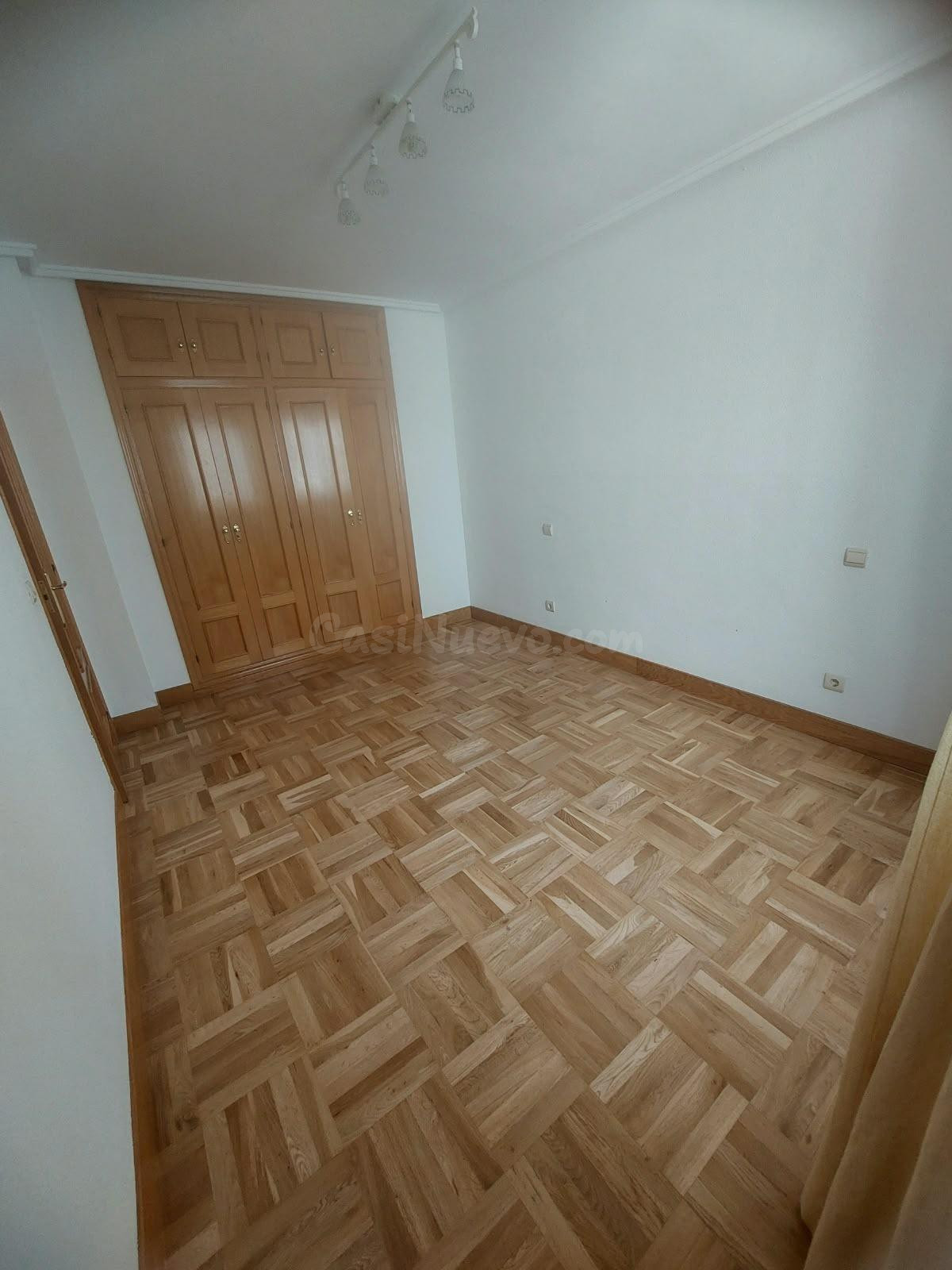 PISO 3 habitaciones CON GARAJE Y TRASTERO - foto 3