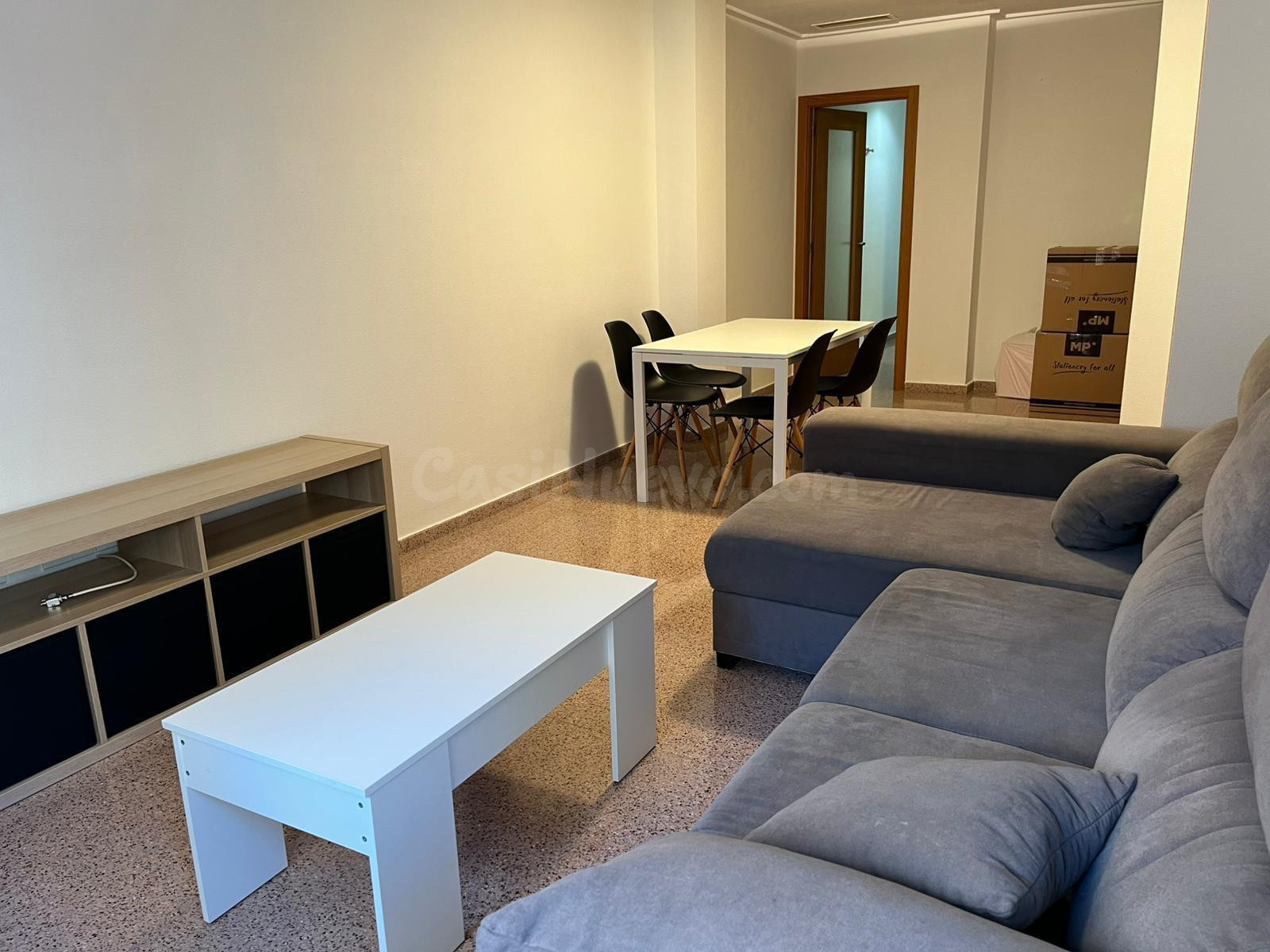 Piso seminuevo con ascensor en alquiler de 3 habitaciones y 2 baños!!!!