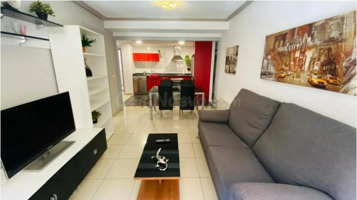 ALQUILER DE LINDA VIVIENDA REFORMADA ZONA ALTOZANO CON TERRAZA
