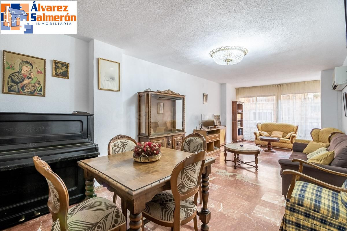MAGNIFICA VIVIENDA EN LAS FLORES - CAMINO DE RONDA