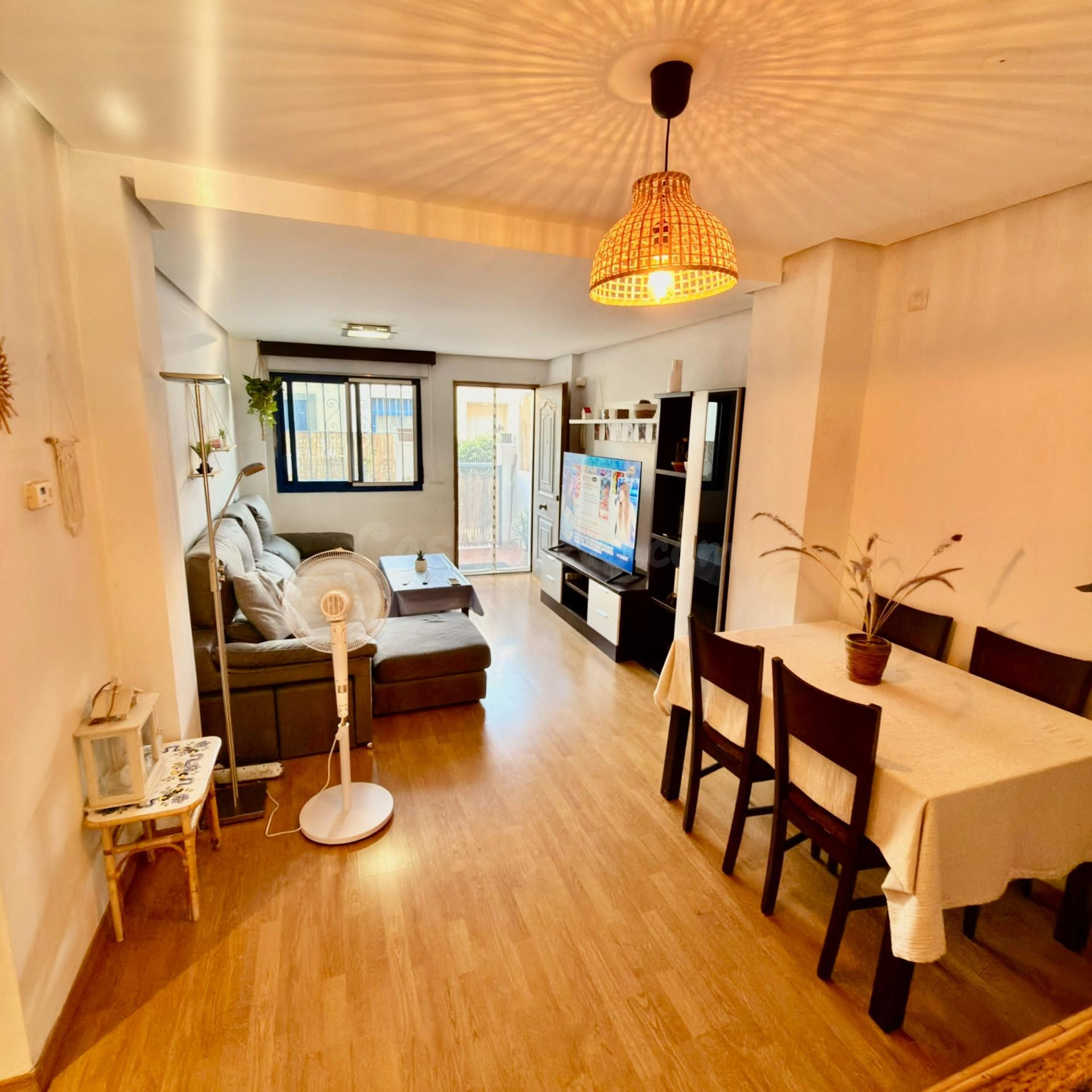 APARTAMENTO EN PLANTA BAJA CON 2 DORMITORIOS Y PISCINA EN LA NUCIA