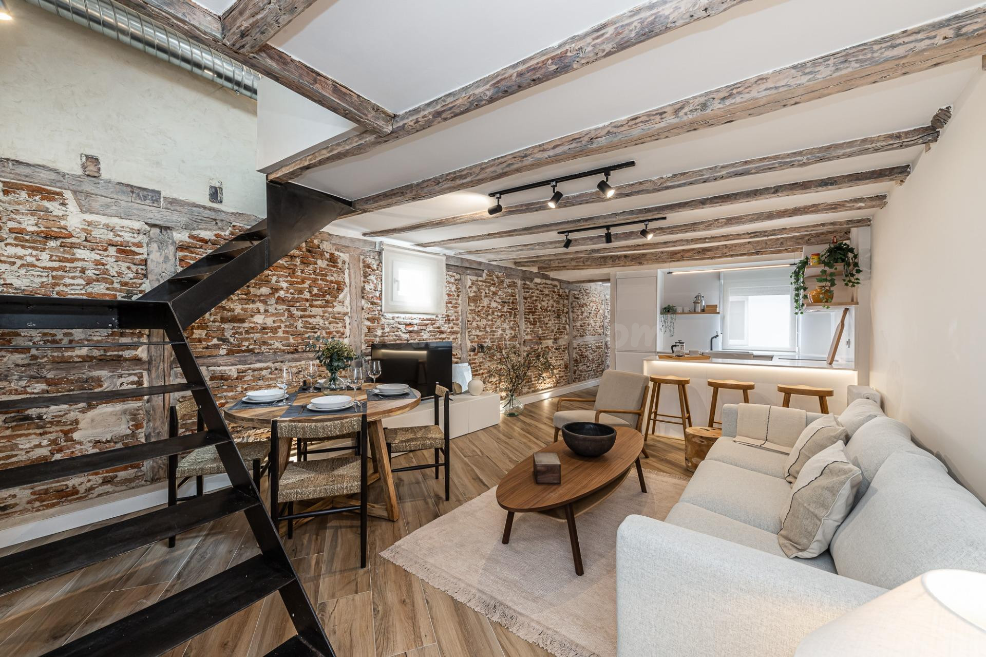 Dúplex 3 habitaciones 67m² en alquiler - Centro