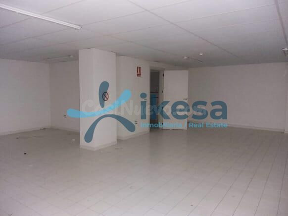 Venta de Local Comercial en Huelva, en zona centro. - foto 2
