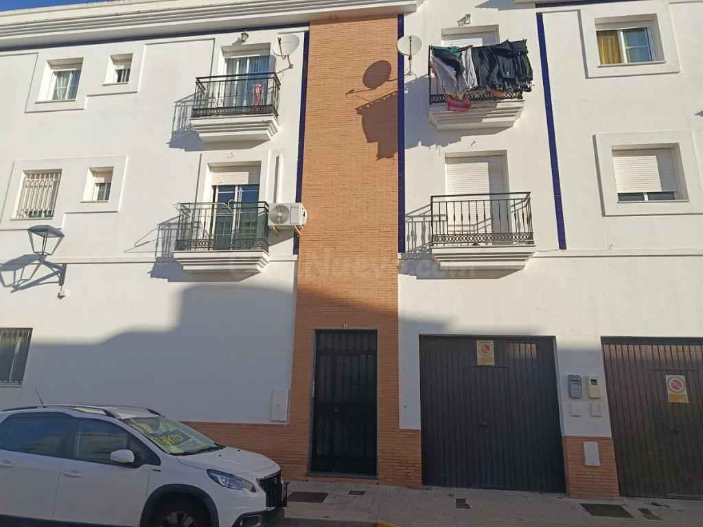Venta en proceso de puja de piso en Isla Cristina (Huelva)