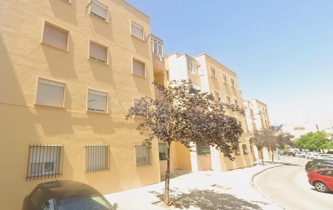 Vivienda de 81 m2 con 4 habitaciones y 3 baños