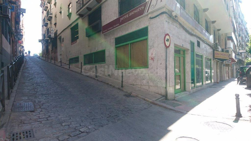 Venta de Local Comercial en Jaén - foto 2