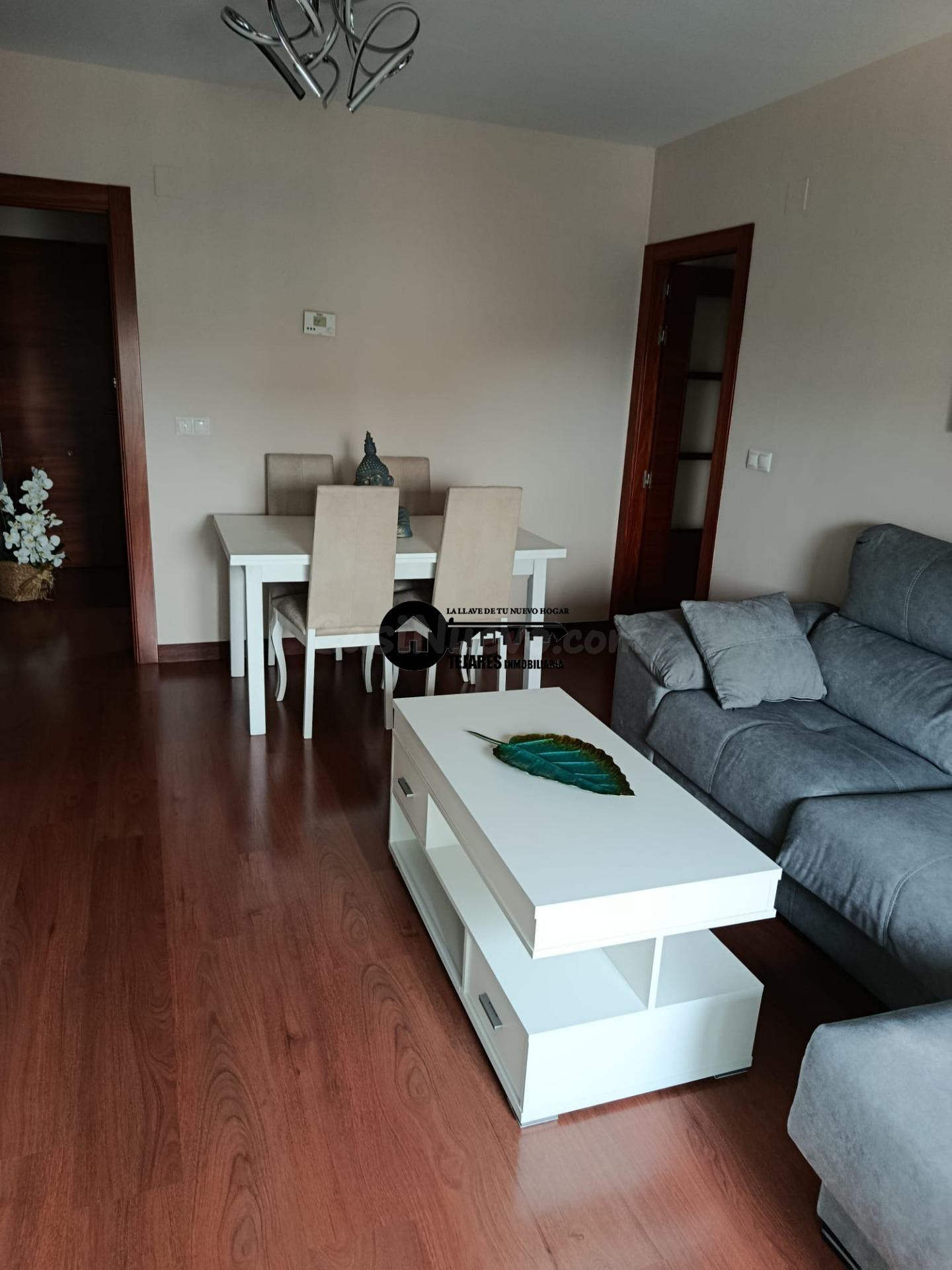 SE VENDE PISO IMPECABLE Y TOTALMENTE REFORMADO CON GARAJE Y  - foto 5