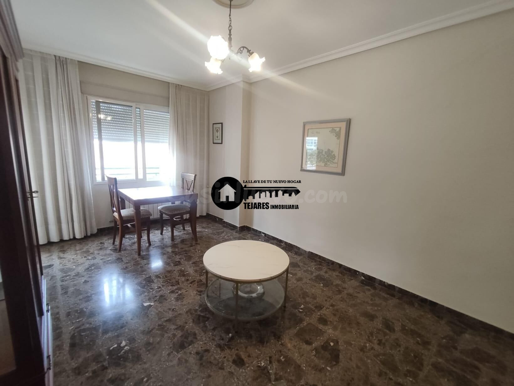 Inmobiliaria Tejares Alquila estupendo piso zona Avenida España - Hospital