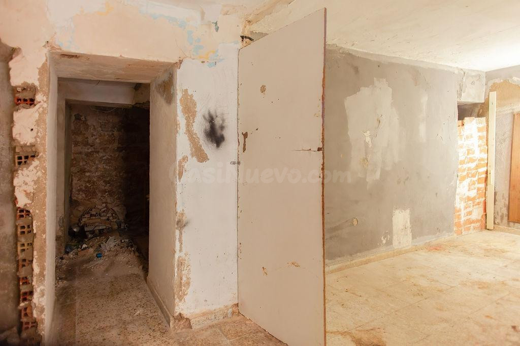 Venta de Casa para Reformar en Jaén. - foto 5