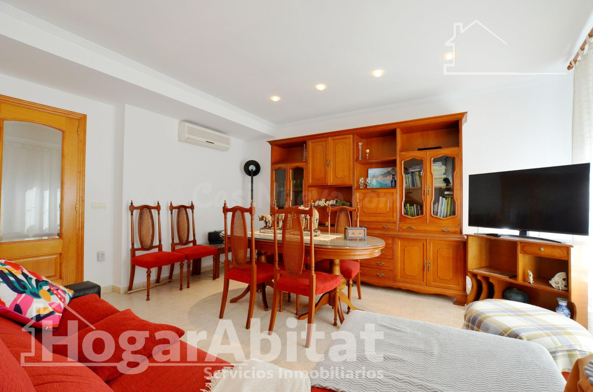 ¡PLAYA DE GANDÍA! PRECIOSO ÁTICO AMPLIO Y EXTERIOR CON GRAN  - foto 2