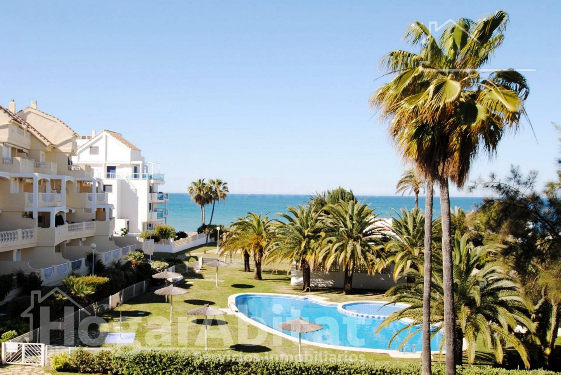 ¡VISTAS FRONTALES AL MAR! LUMINOSO EN RESIDENCIAL CON PISCINA Y TERRAZA