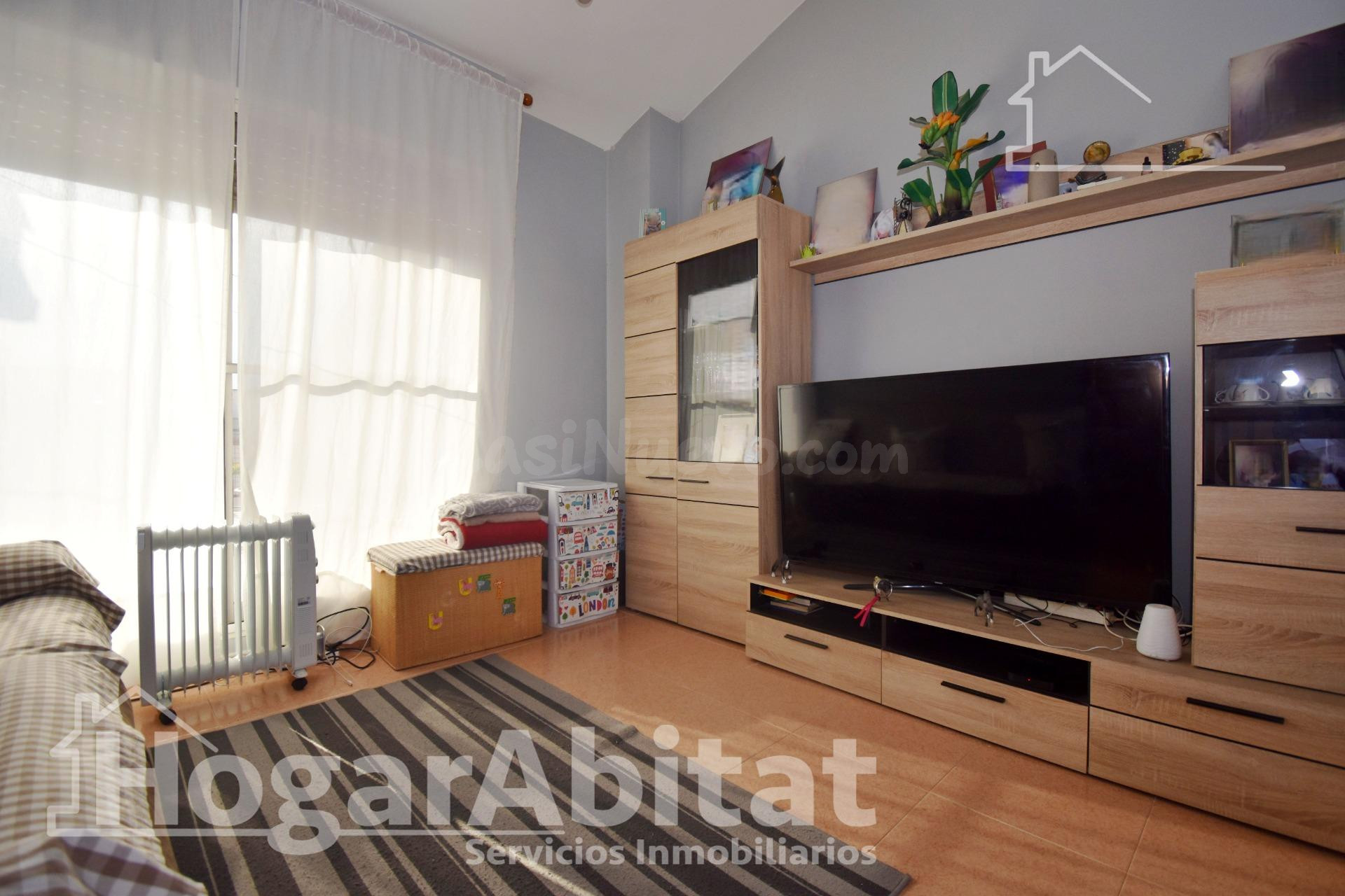 AMPLIO ÁTICO DÚPLEX CON GARAJE Y DOS TERRAZAS SOBRE LA AV DE - foto 4