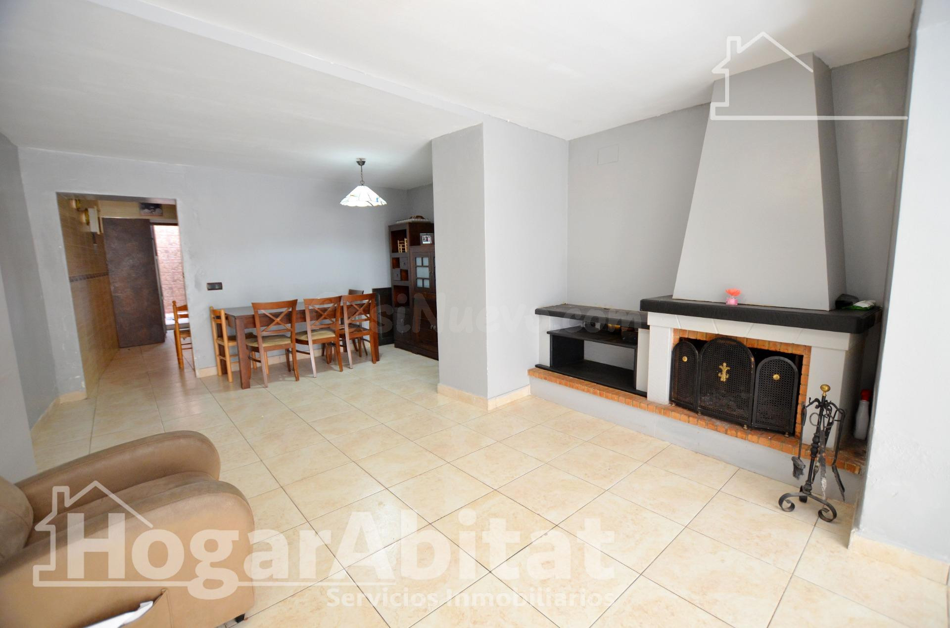 ¡MAGNÍFICO ADOSADO! AMPLIO Y LUMINOSO CON TERRAZA Y TRASTERO - foto 3