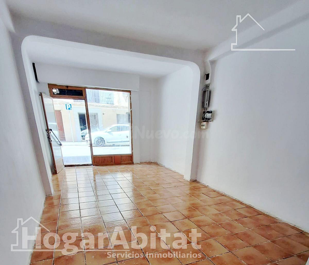 ¡OPORTUNIDAD DE INVERSIÓN! LOCAL COMERCIAL LUMINOSO Y ECONÓMICO PARA REFORMAR