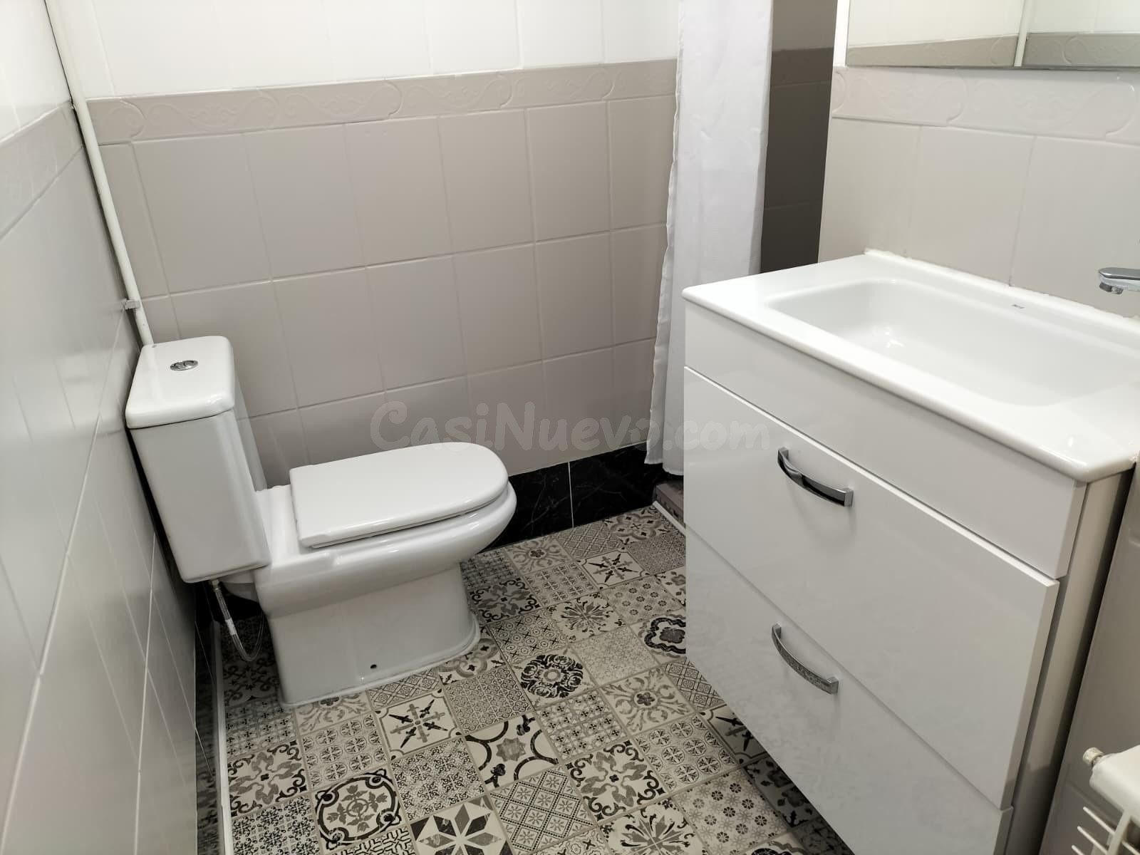 SE ALQUILA VIVIENDA EN PALENCIA CENTRO - foto 4