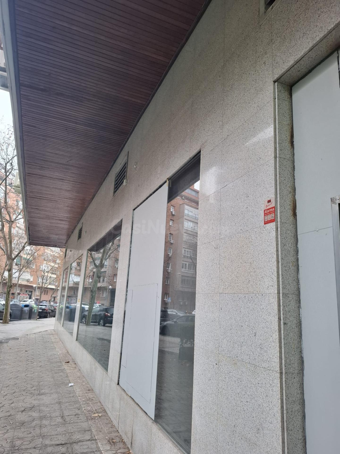SE VENDE LOCAL EN RENTABILIDAD EN CALLE MAURICIO LEGENDRE 4. - foto 2