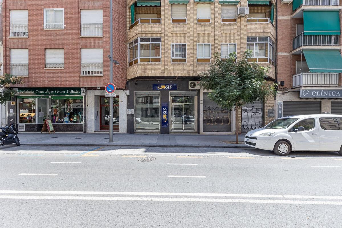 LOCAL A DOS ALTURAS - ARABIAL JUNTO HIPERCOR