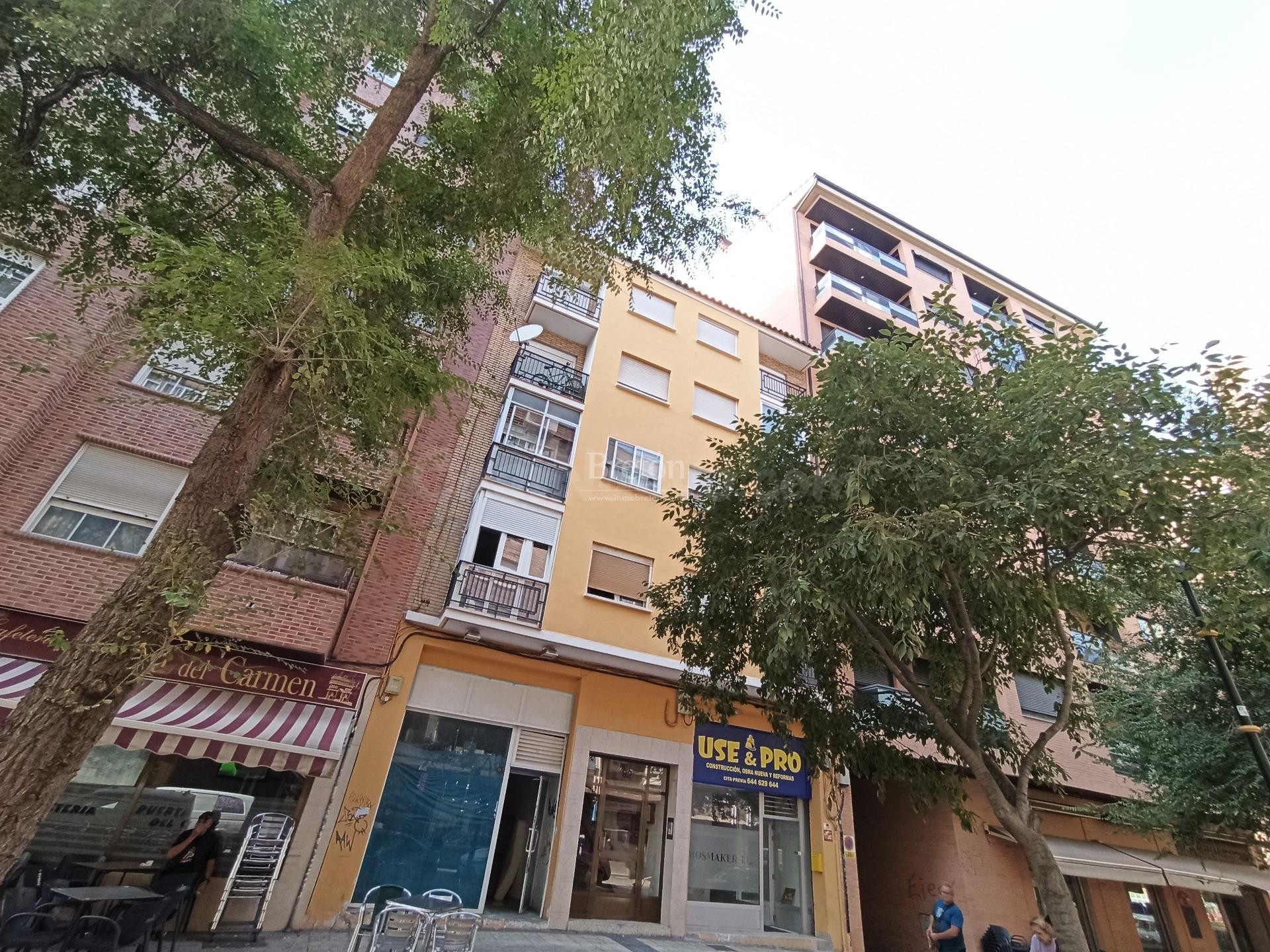 Bonito piso amueblado junto a Parque Delicias.
