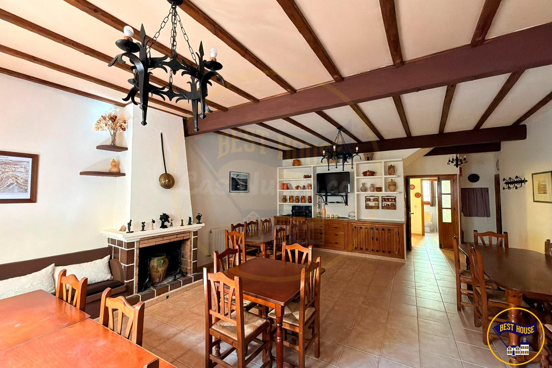 ALBERGUE EN PLENO FUNCIONAMIENTO EN CARACENILLA – GRAN OPORT