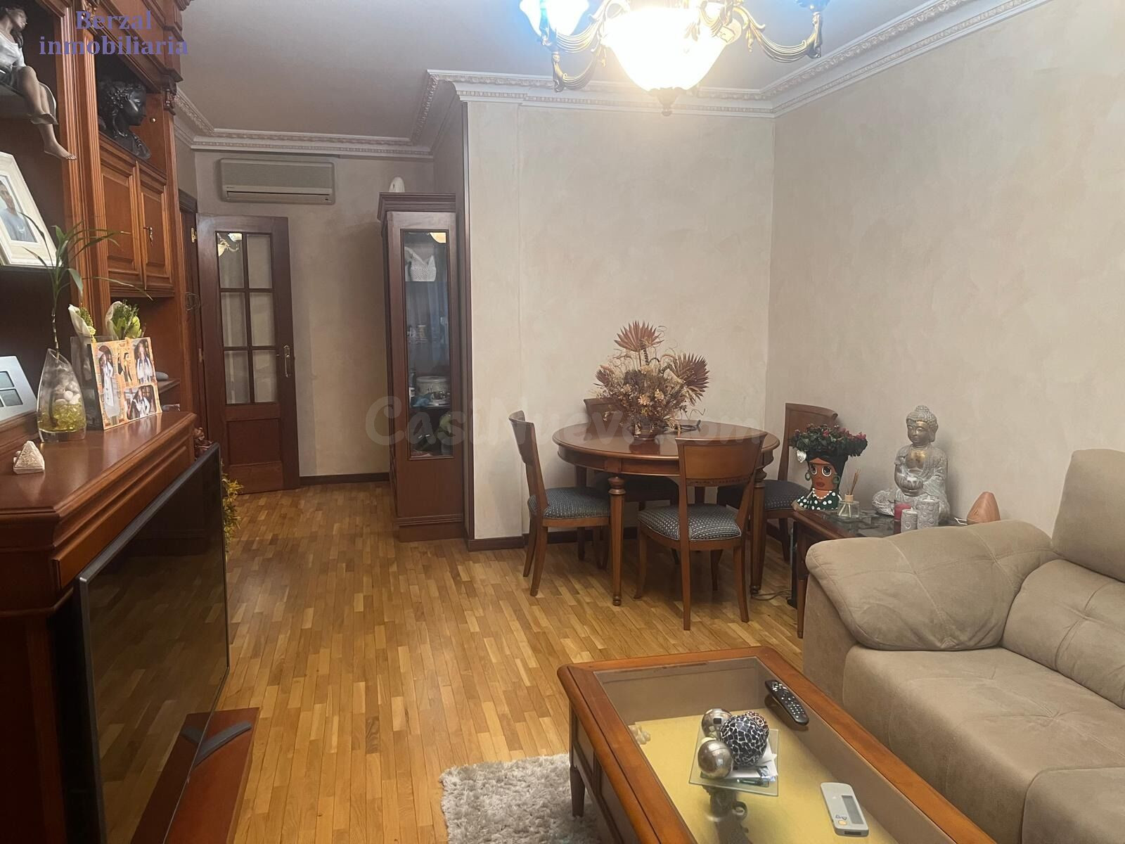 Extraordinaria vivienda de 4 habitaciones, garaje y 2 traste - foto 4