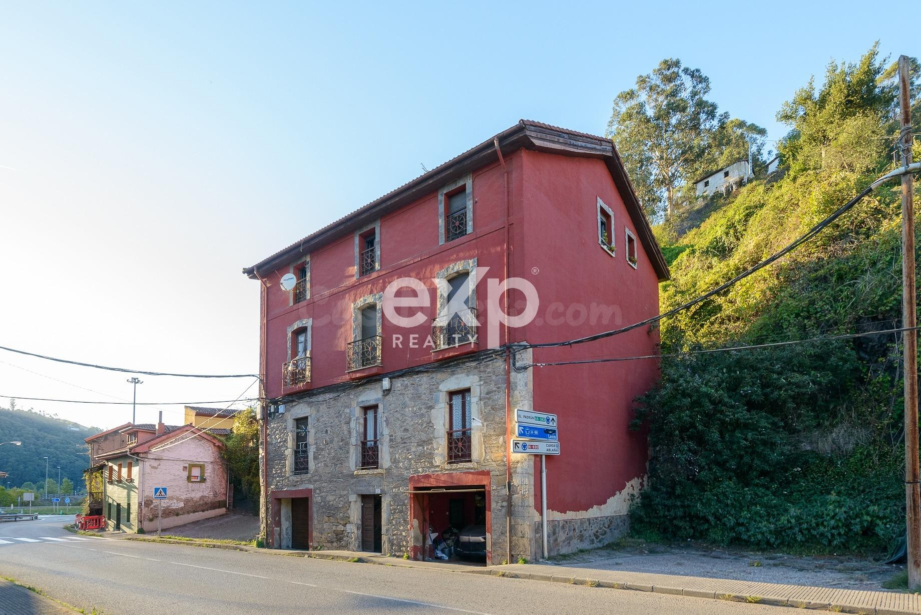 PISO AMPLIO Y LUMINOSO CON COCHERA EN LA PEÑA, MIERES - foto 3