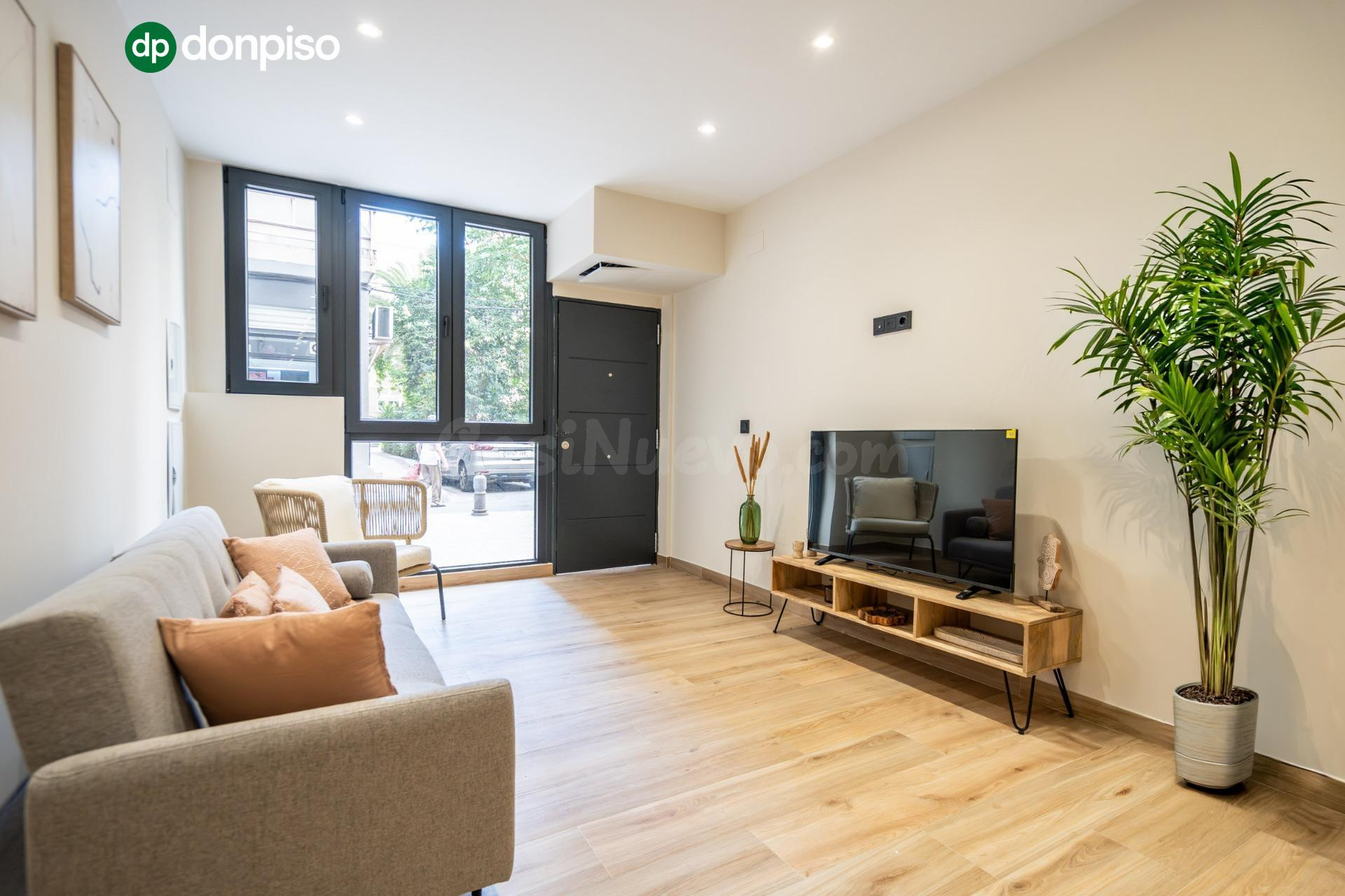 Amplia vivienda junto METRO Recogidas a estrenar!