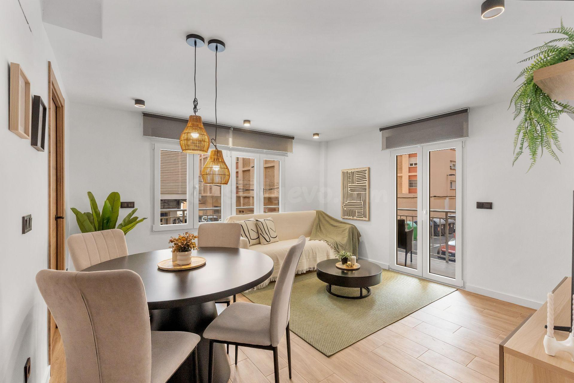 GRAN APARTAMENTO EN TORREVIEJA: 3 HAB, 1 BAÑO