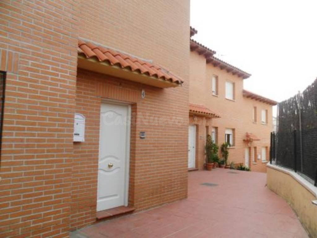 Chalet Adosado en alquiler