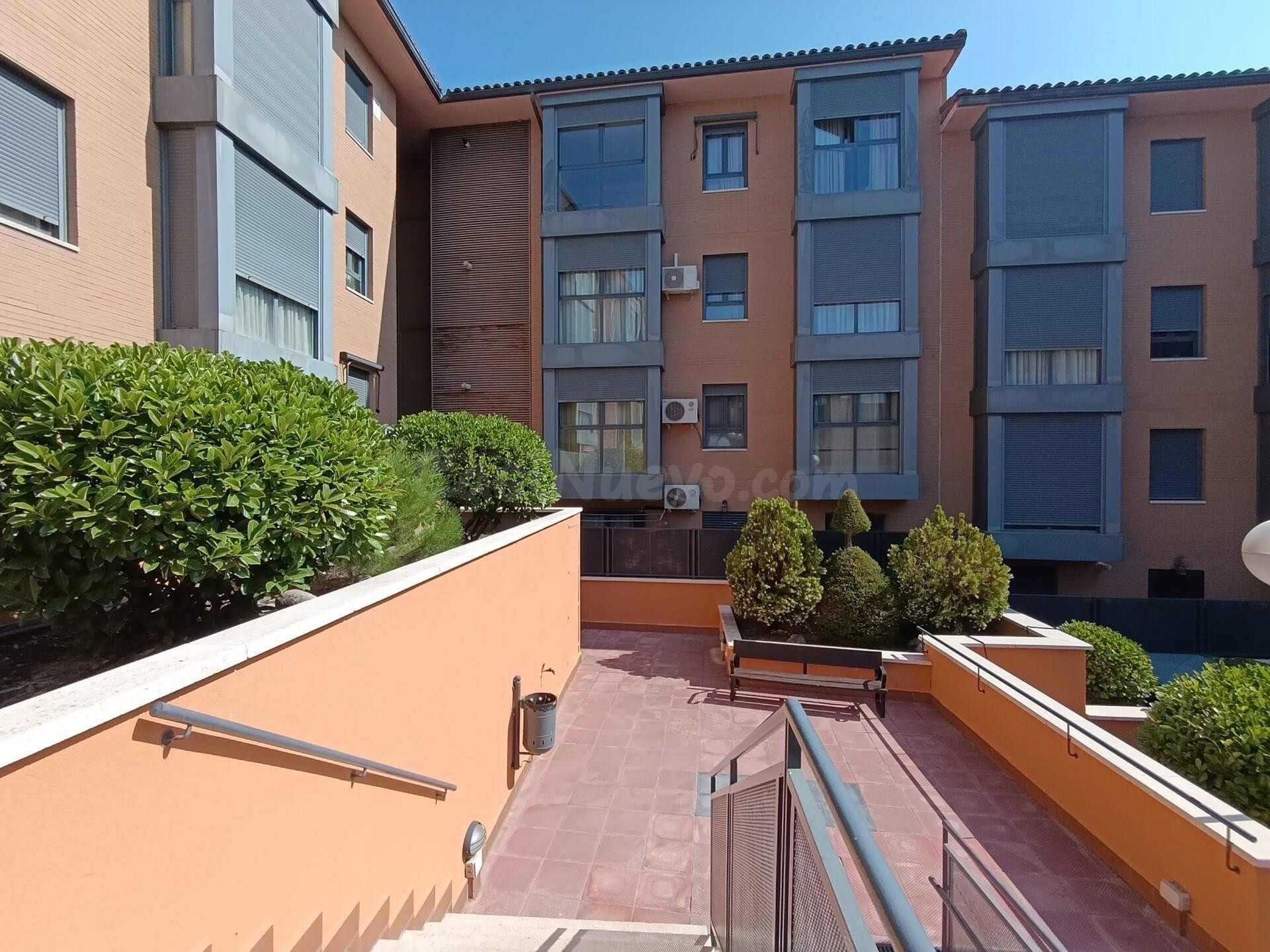 Piso en venta en El Molar - foto 2