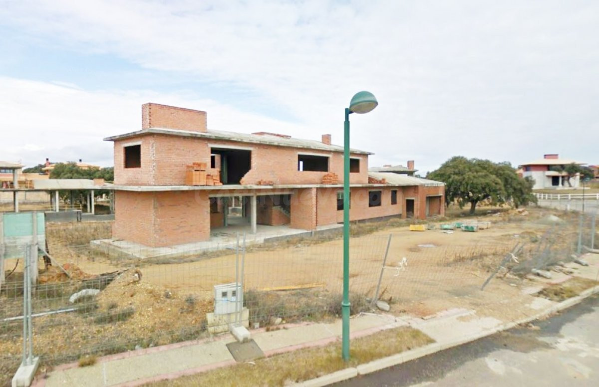 Urbis te ofrece una parcela en venta en Urbanización Oasis Golf, Carrascal de Barregas, Salamanca.