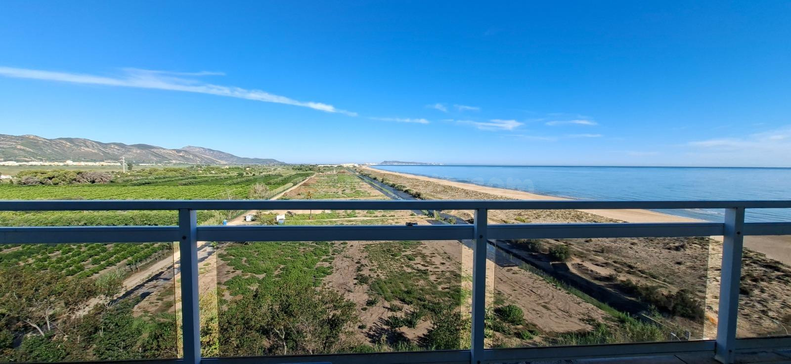 Ático exclusivo en primera línea de la Playa de Gandía - foto 3