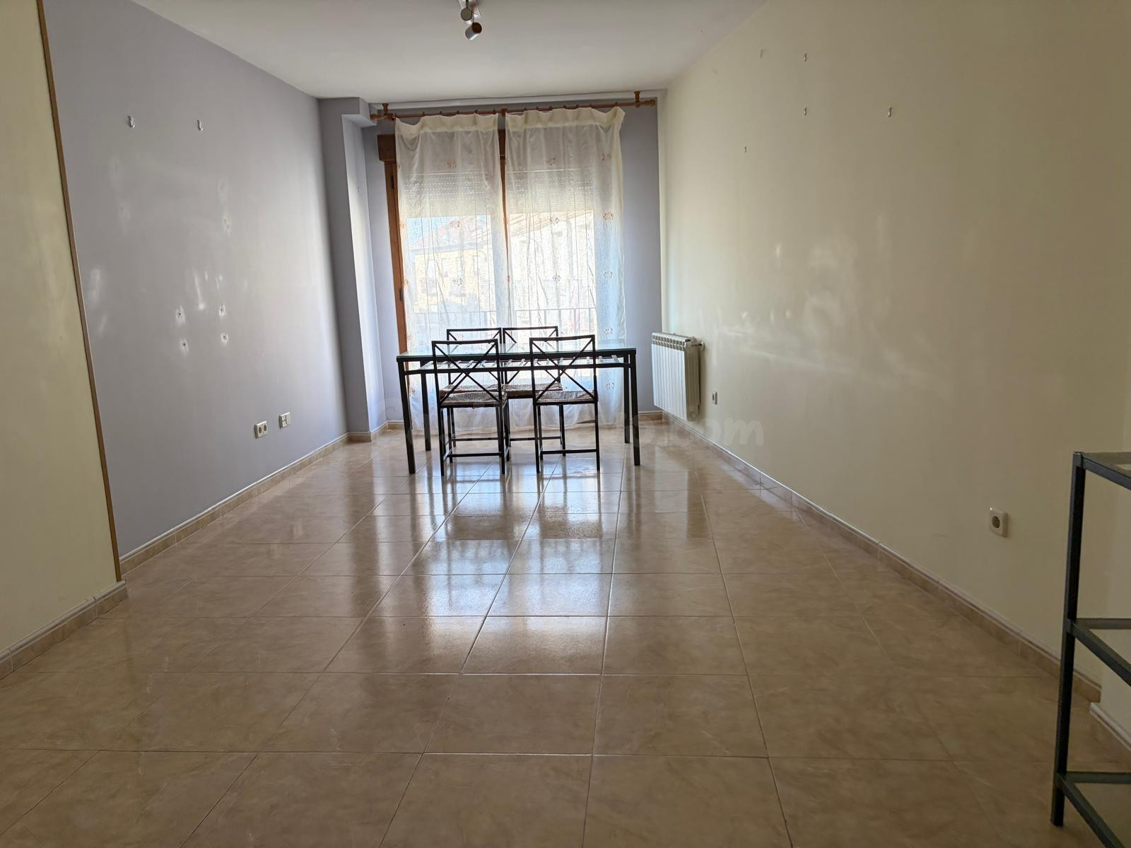 ESTUPENDA CASA PARA ALQUILAR - foto 2