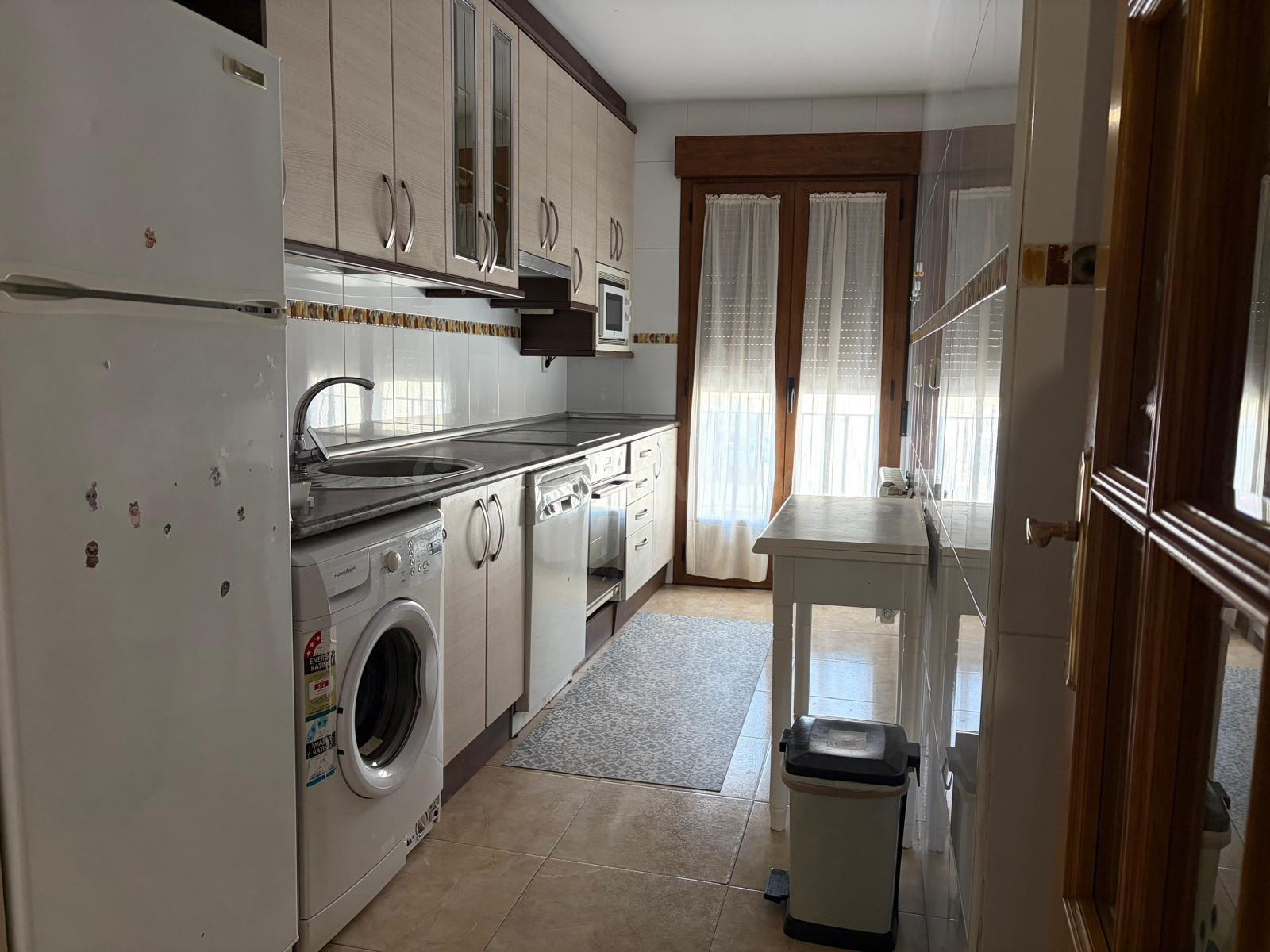ESTUPENDA CASA PARA ALQUILAR - foto 4