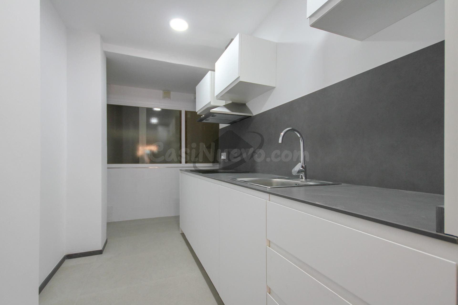 AMPLIA Y LUMINOSA VIVIENDA REFORMADA INTEGRAL CON BALCÓN Y ASCENSOR EN CERDANYOLA