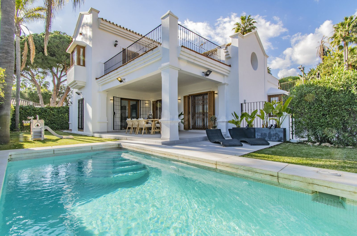 Chalet 5 habitaciones 400m² en venta - Marbella