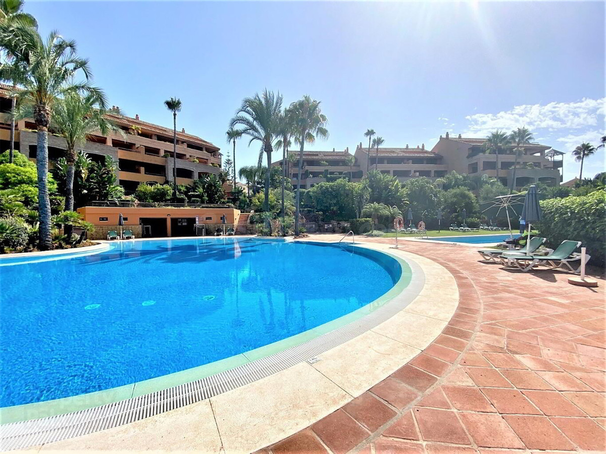 Apartamento 3 habitaciones 150m² en venta - Altos de Estepona