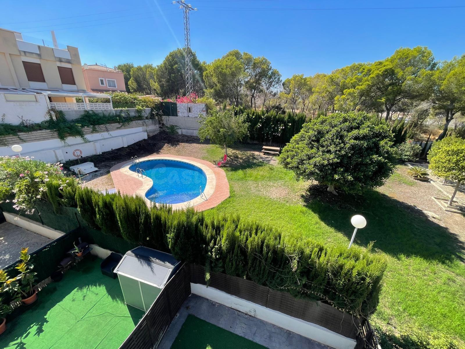 Apartamento reformado en Albir