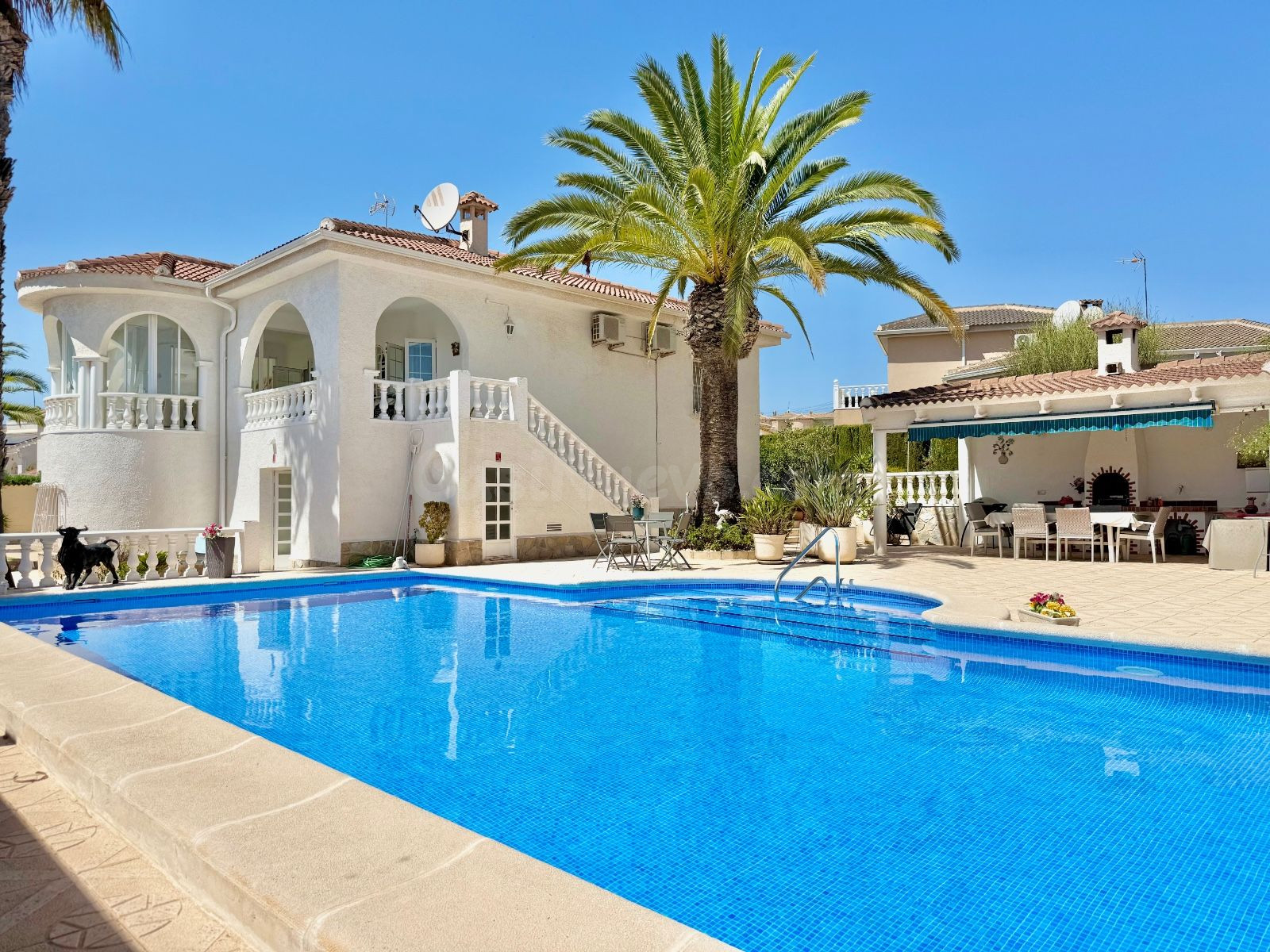 Villa 4 habitaciones 230m² en venta - Centro de la Ciudad Quesada