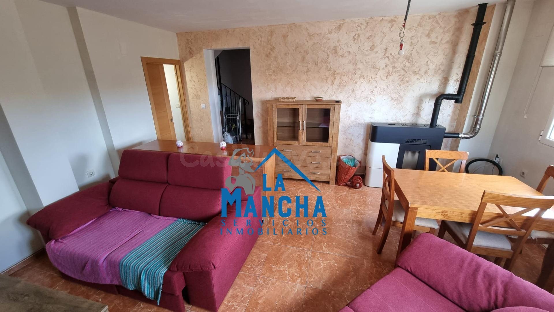 *105.000€* INMOBILIARIA LA MANCHA VENDE ADOSADO EN CASAS DE  - foto 3