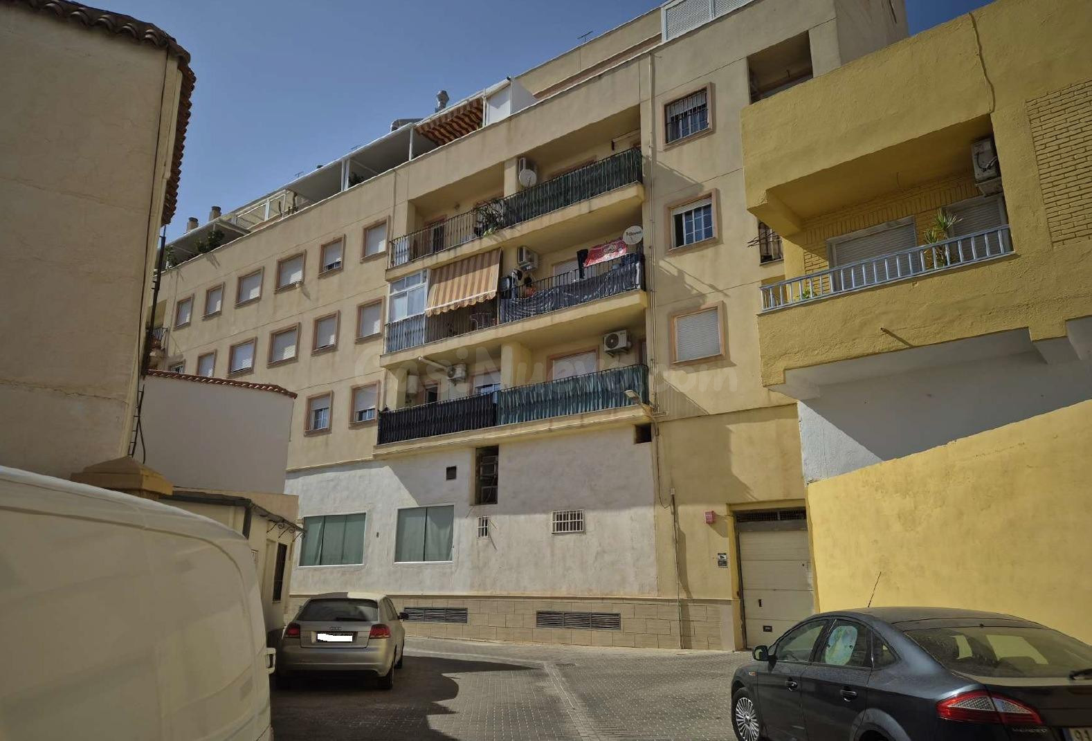 Se vende plaza de garaje en Avda. Carlos III - Aguadulce
