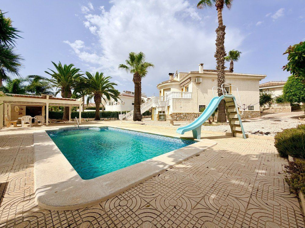 Villa 5 habitaciones 280m² en venta - La Marquesa