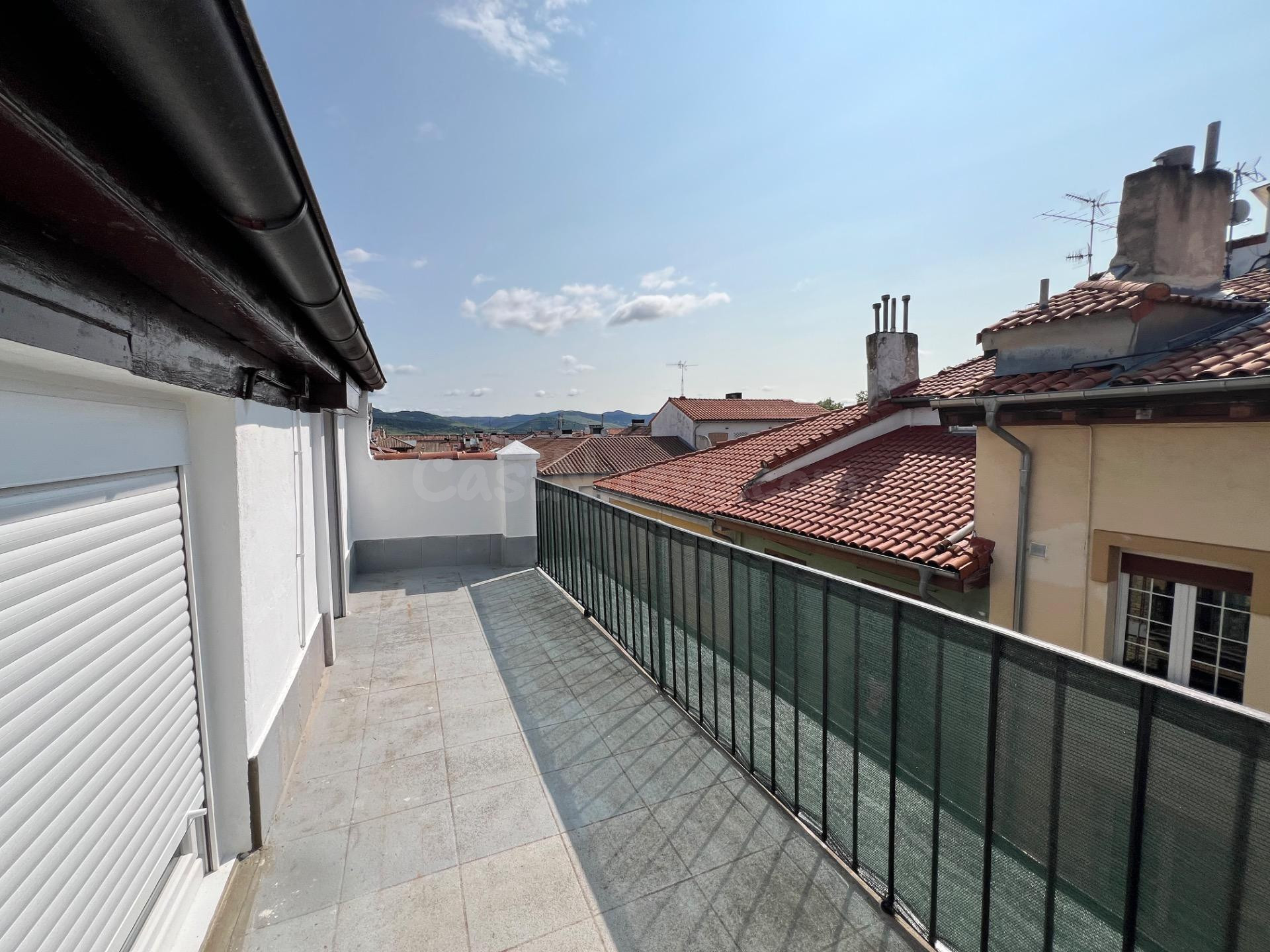 Alquiler de Ático barato en Casco Antiguo Pamplona